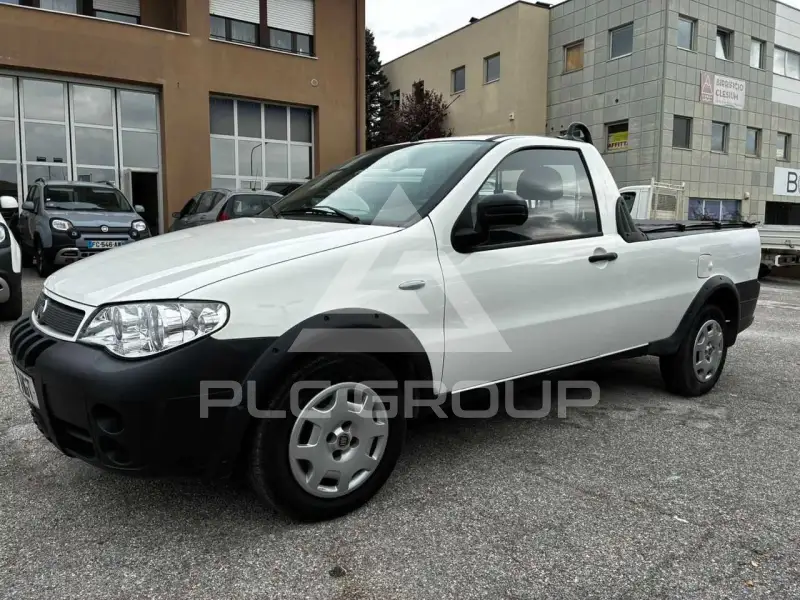 2012 Fiat Strada
