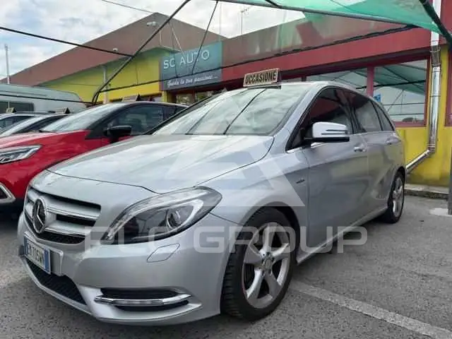 2012 Mercedes Benz B 200