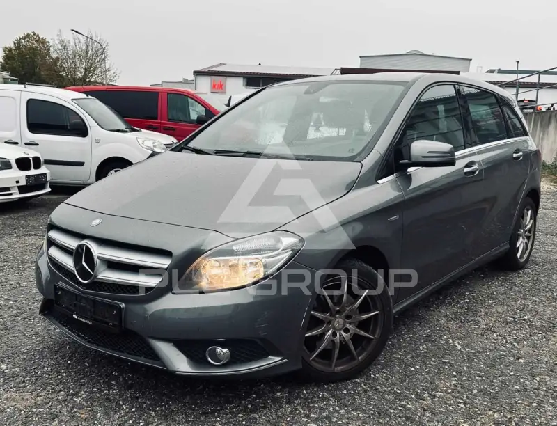 2012 Mercedes Benz B 200