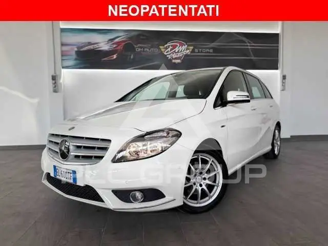 2012 Mercedes Benz B 200