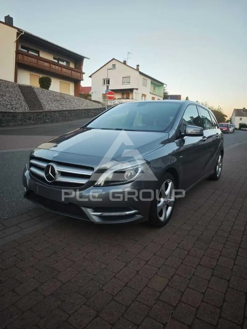 2012 Mercedes Benz B 200