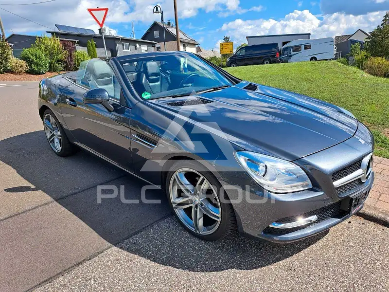 2012 Mercedes Benz SLK 200