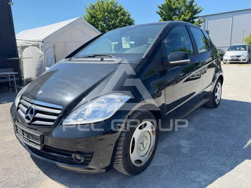 2012 Mercedes Benz A 180