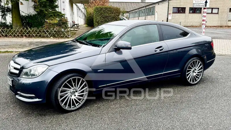 2012 Mercedes Benz 220