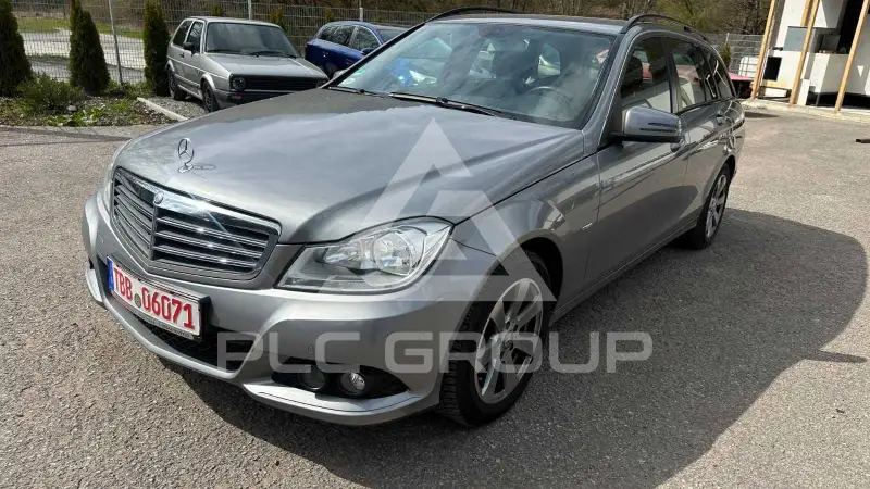 2012 Mercedes Benz C 220