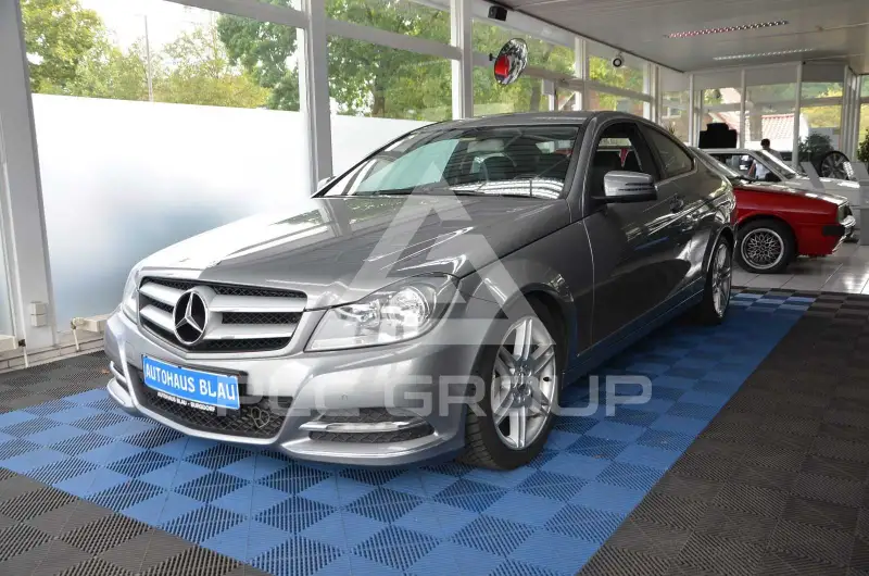 2012 Mercedes Benz C 220