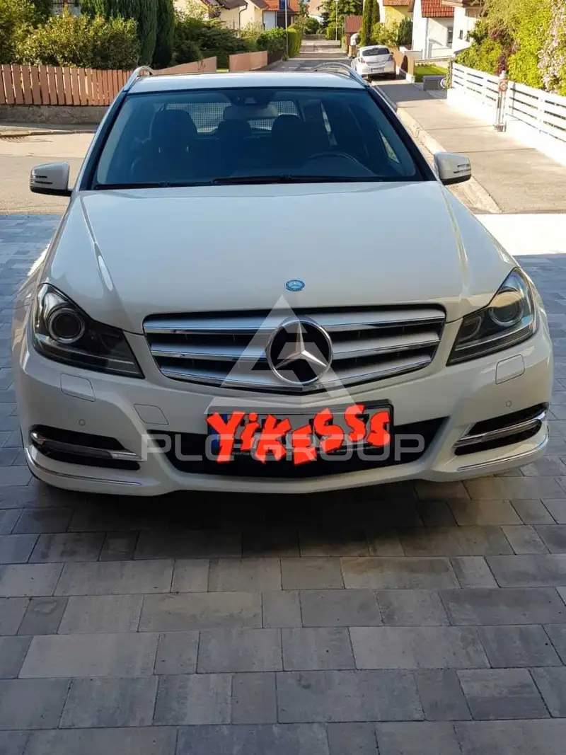 2012 Mercedes Benz C 220