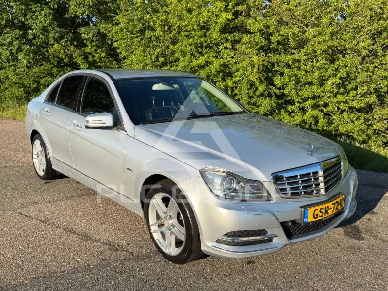 2012 Mercedes Benz C 220
