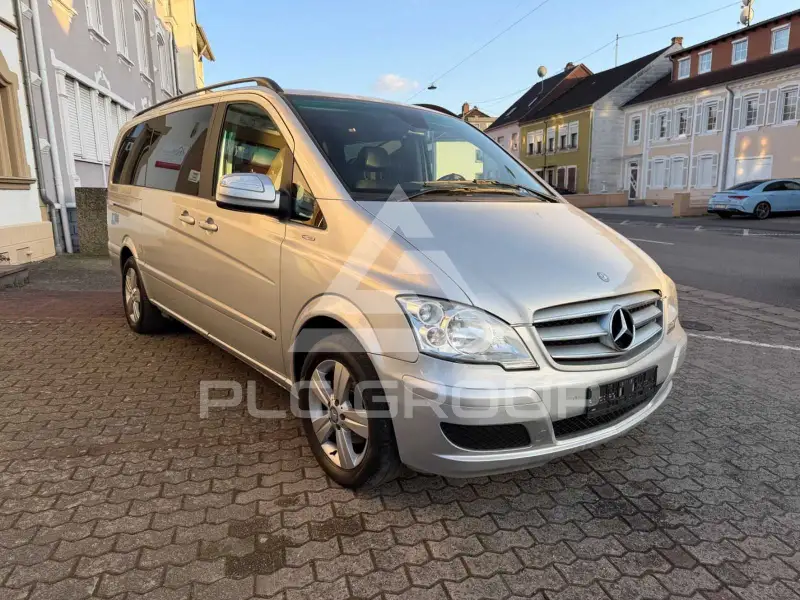 2012 Mercedes Benz Viano