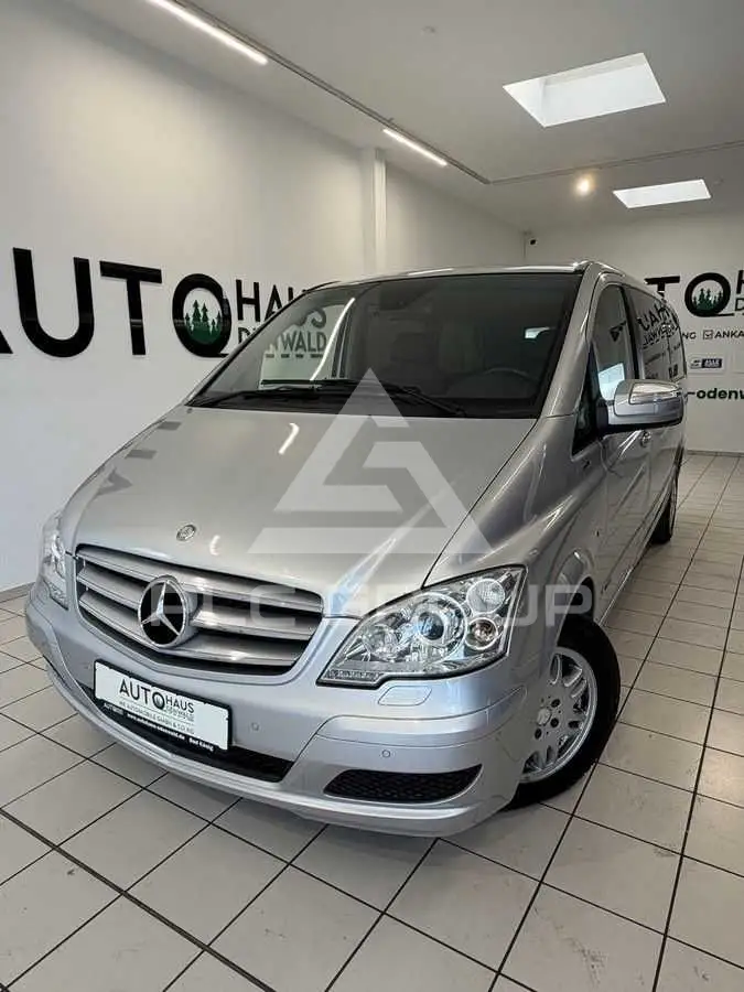 2012 Mercedes Benz Viano