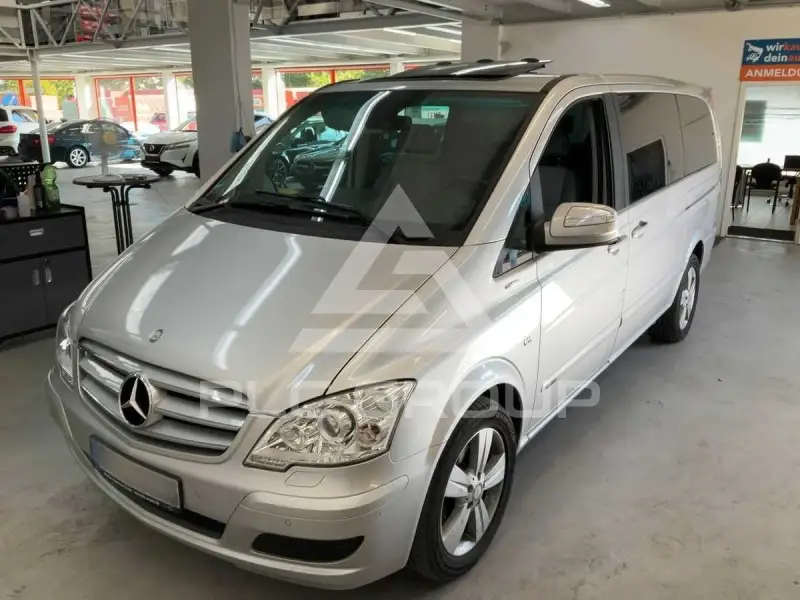 2012 Mercedes Benz Viano