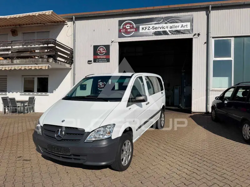 2012 Mercedes Benz Viano