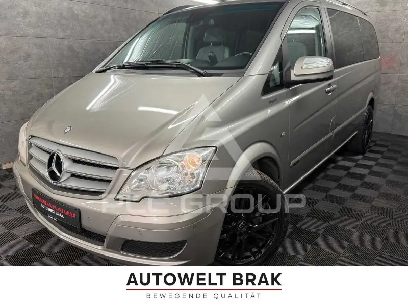 2012 Mercedes Benz Viano