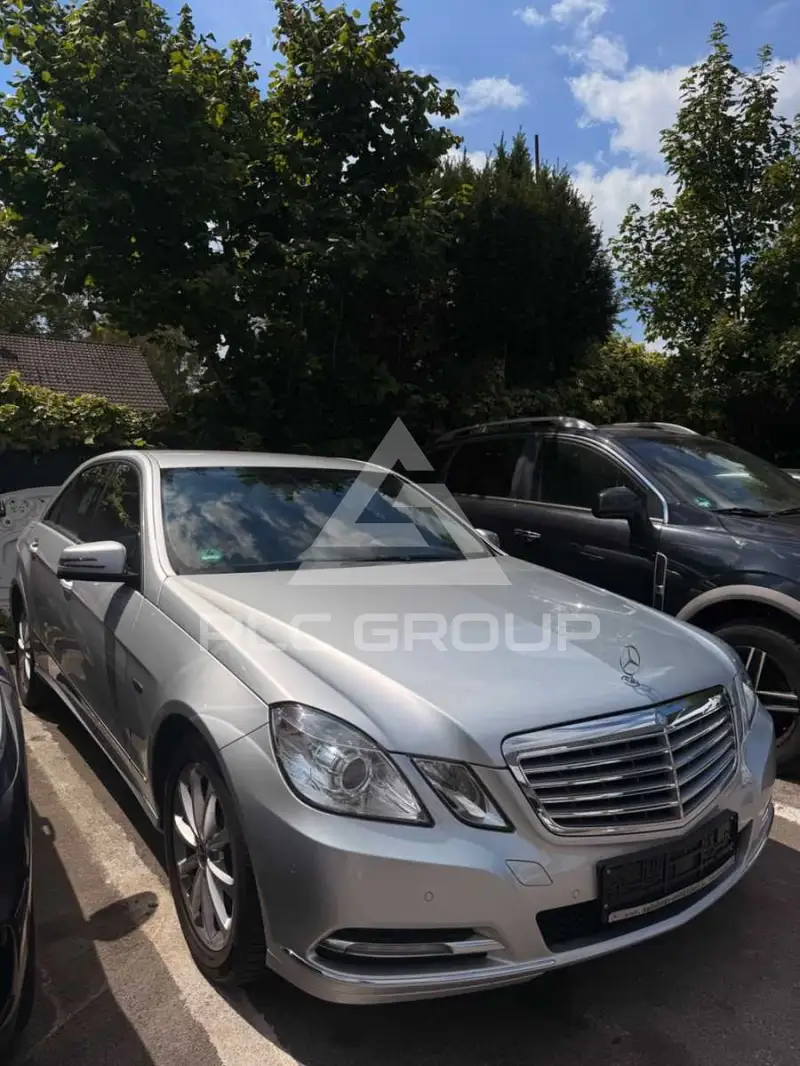 2012 Mercedes Benz E 200