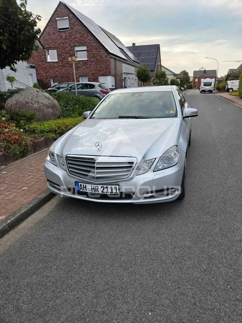 2012 Mercedes Benz E 200