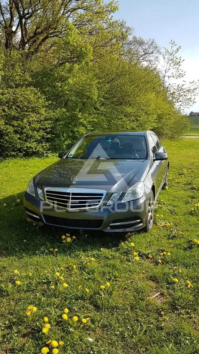 2012 Mercedes Benz E 200