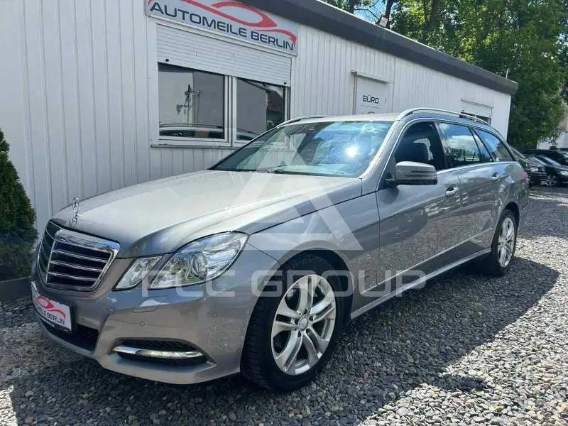 2012 Mercedes Benz E 200