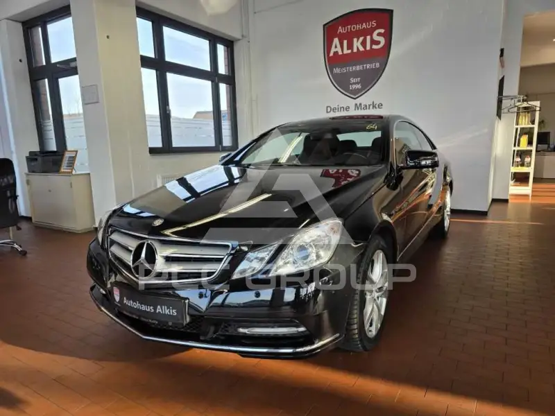 2012 Mercedes Benz E 200