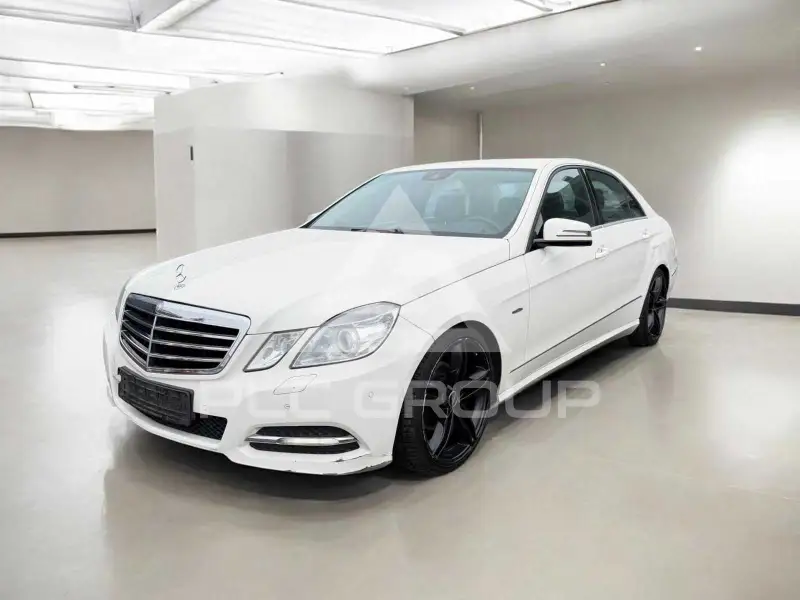 2012 Mercedes Benz E 200
