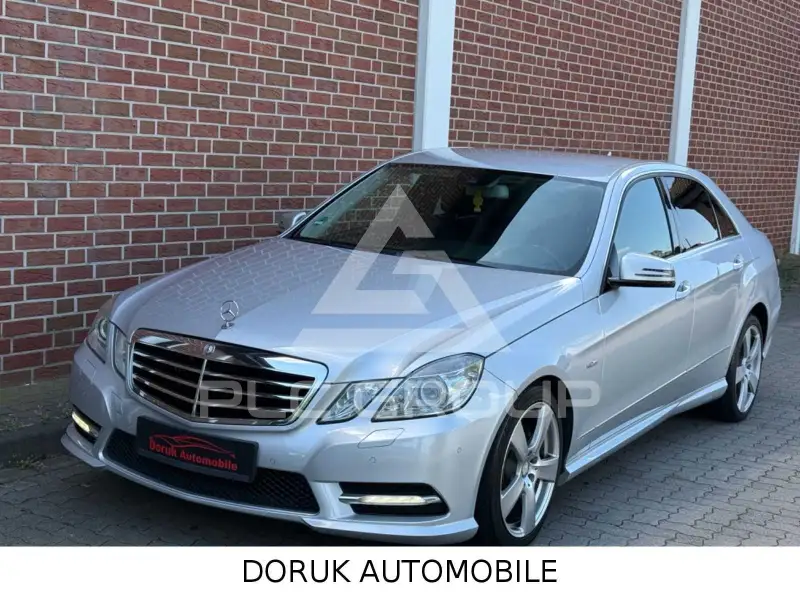2012 Mercedes Benz E 200