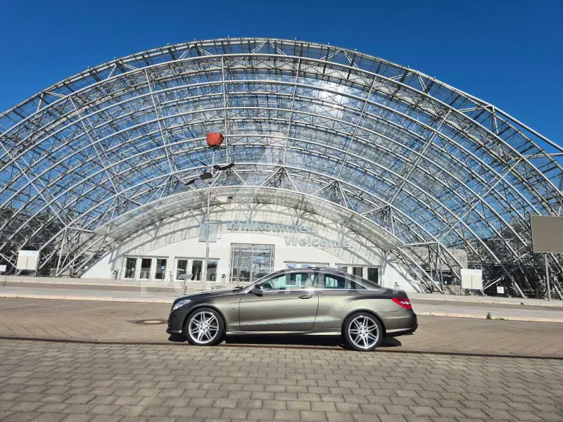 2012 Mercedes Benz E 200