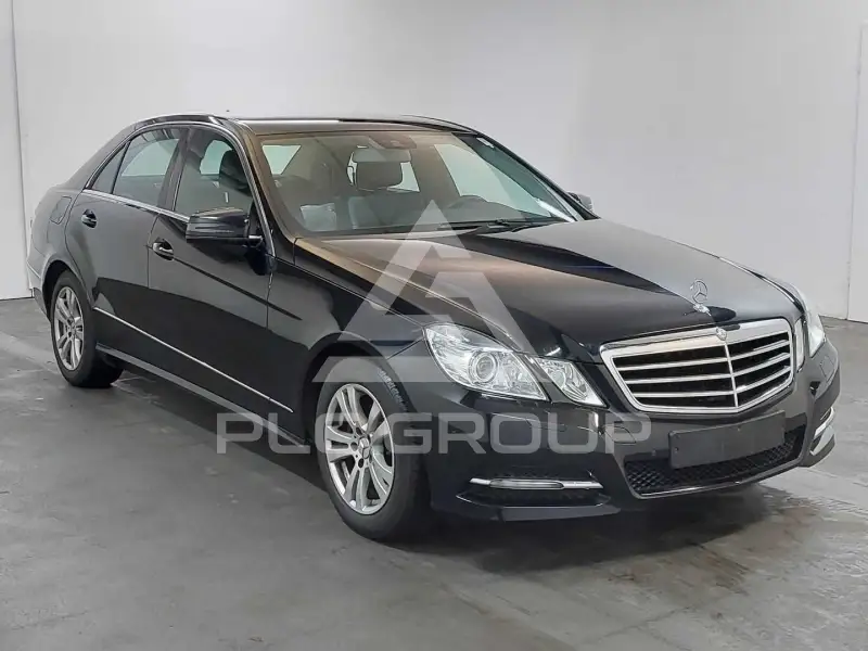 2012 Mercedes Benz E 220