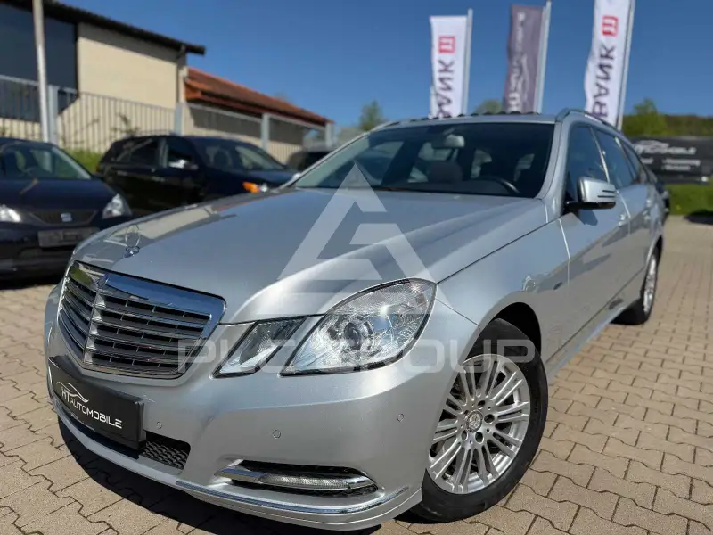 2012 Mercedes Benz E 220