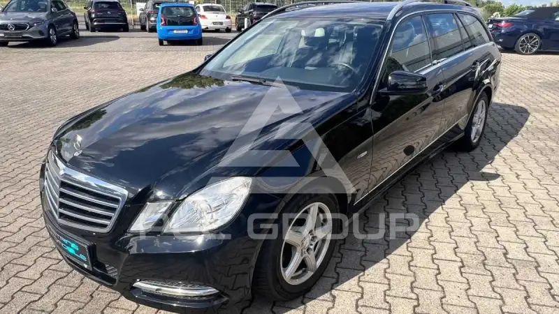2012 Mercedes Benz E 220