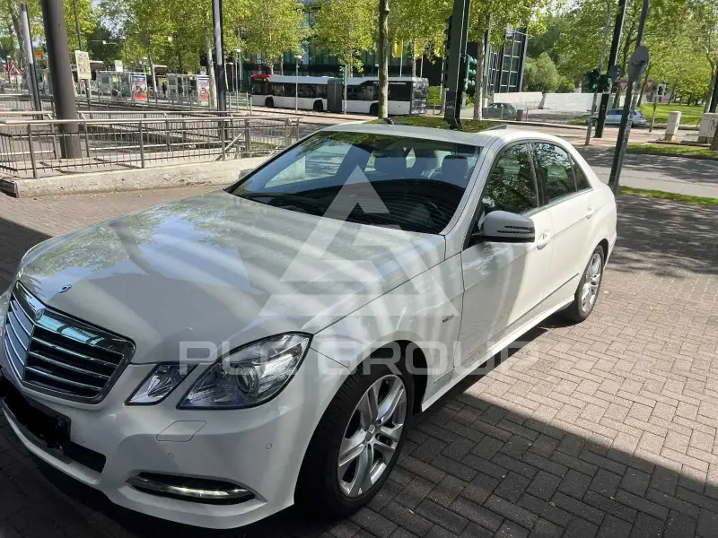 2012 Mercedes Benz E 220