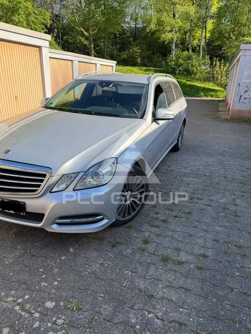 2012 Mercedes Benz E 220