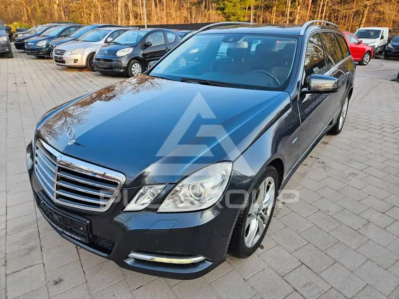 2012 Mercedes Benz E 220