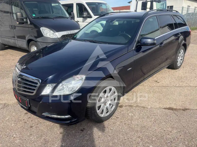 2012 Mercedes Benz E 220