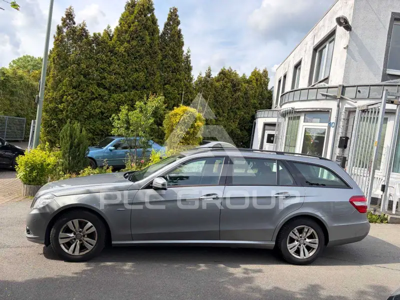 2012 Mercedes Benz E 220