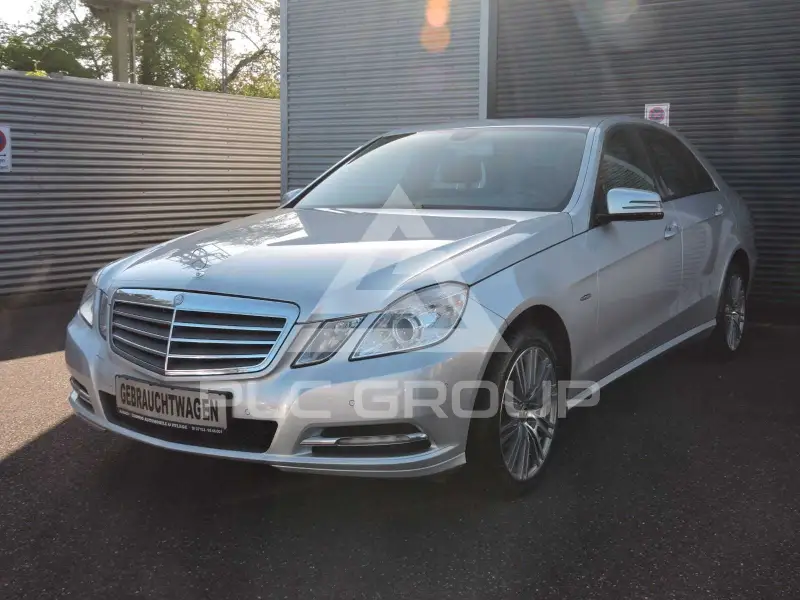 2012 Mercedes Benz E 220