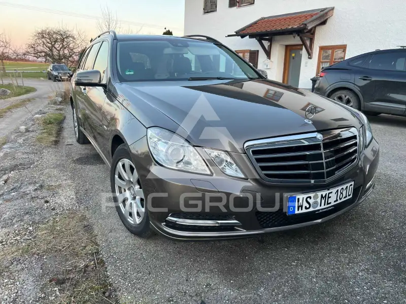 2012 Mercedes Benz E 220