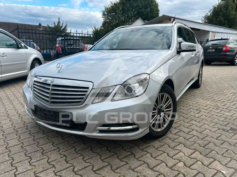 2012 Mercedes Benz E 220