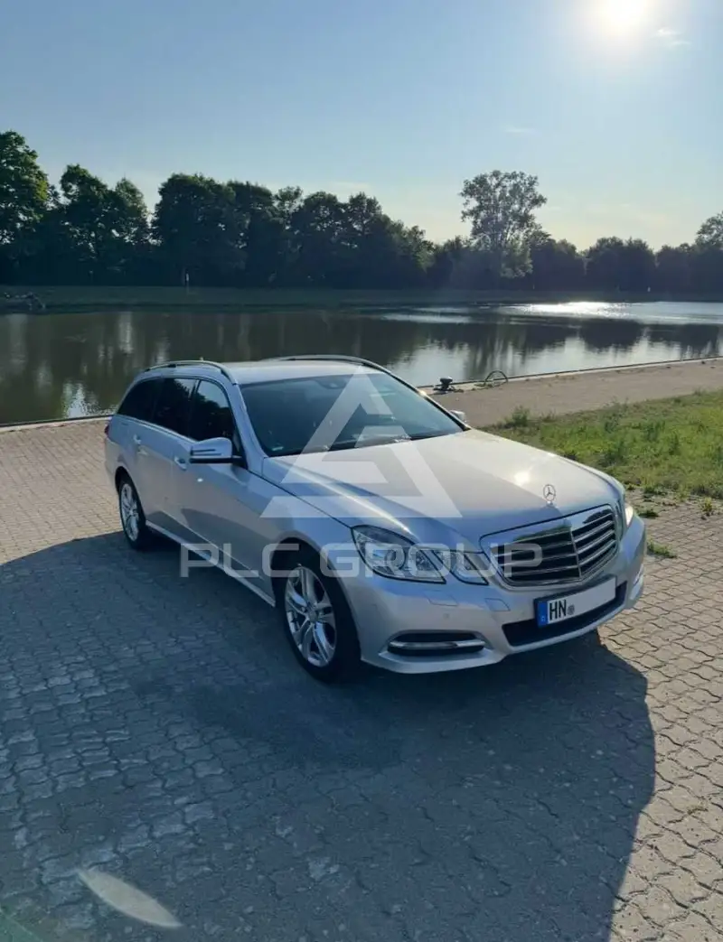 2012 Mercedes Benz E 220