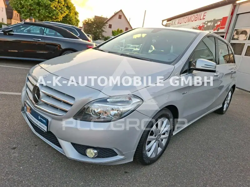 2012 Mercedes Benz B 180