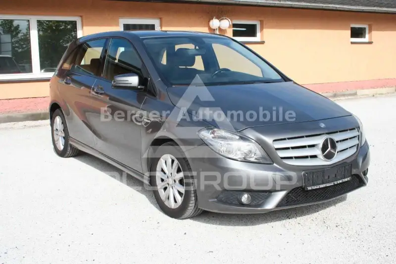 2012 Mercedes Benz B 180