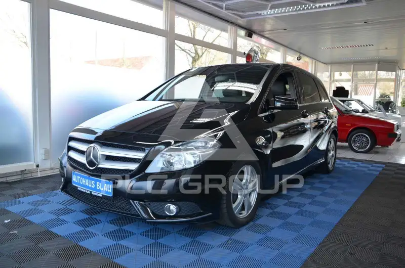 2012 Mercedes Benz B 180