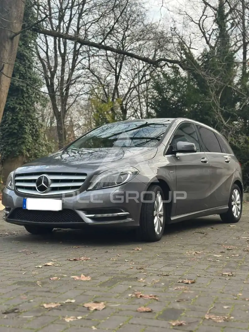 2012 Mercedes Benz B 180