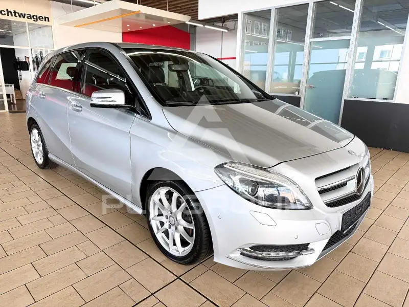 2012 Mercedes Benz B 180