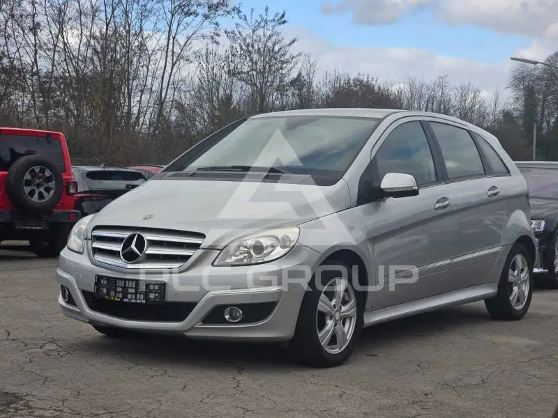 2012 Mercedes Benz B 180