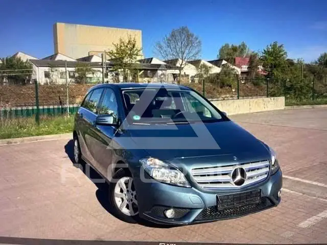 2012 Mercedes Benz B 180