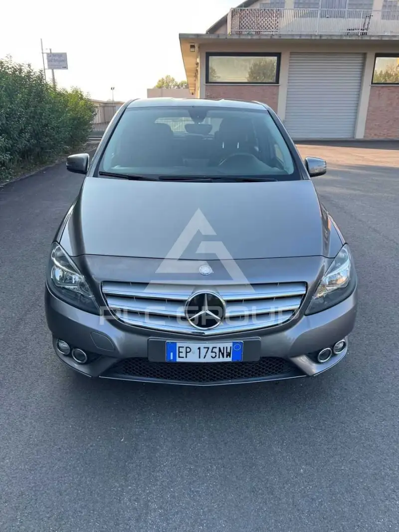 2012 Mercedes Benz B 180