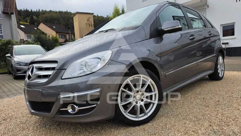 2012 Mercedes Benz B 180