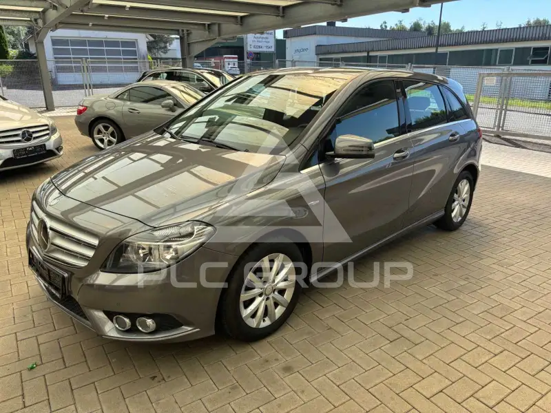 2012 Mercedes Benz B 180