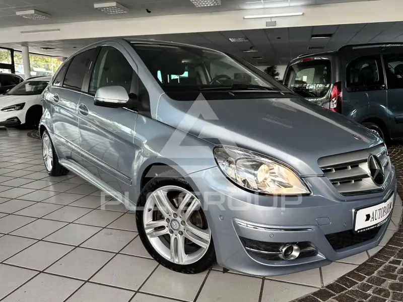 2012 Mercedes Benz B 180