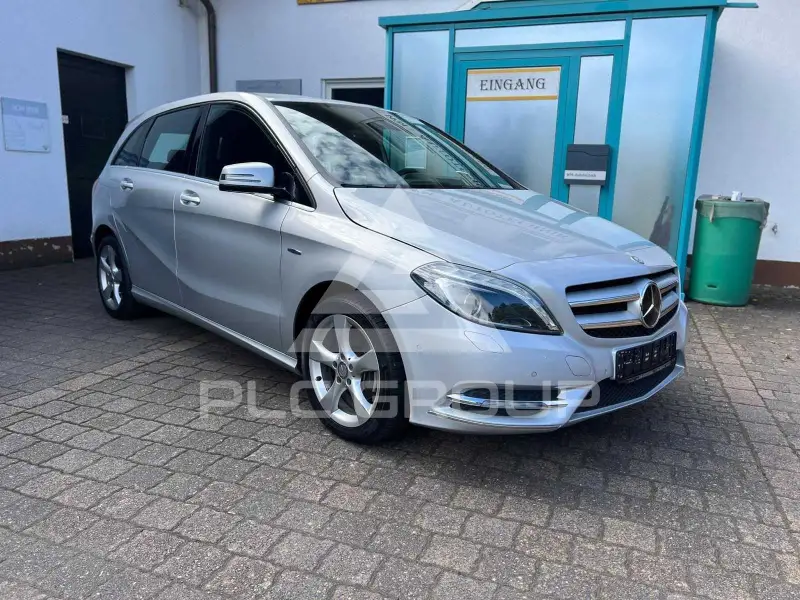 2012 Mercedes Benz B 180