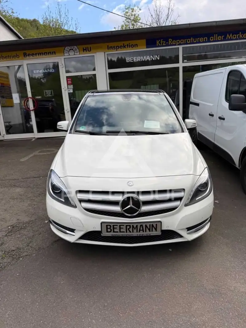 2012 Mercedes Benz B 180
